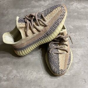 Yeezy’s ultra boost shoes men’s size 4.5